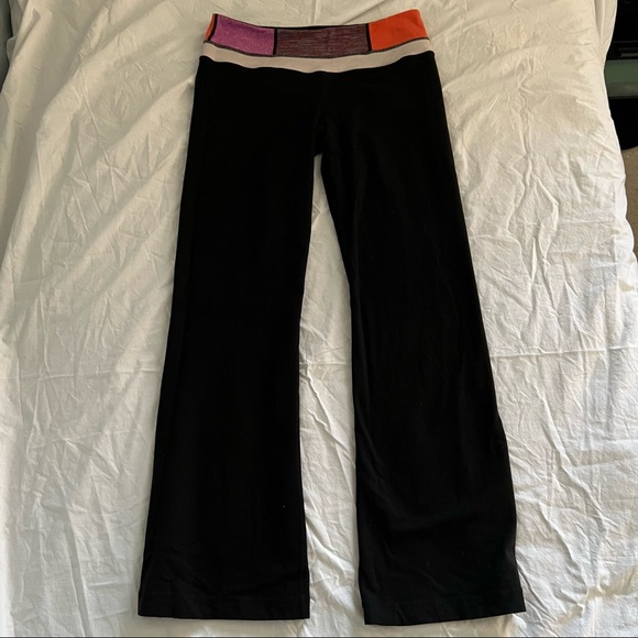 Lululemon Groove Pant (Reversible) - Picture 4 of 6